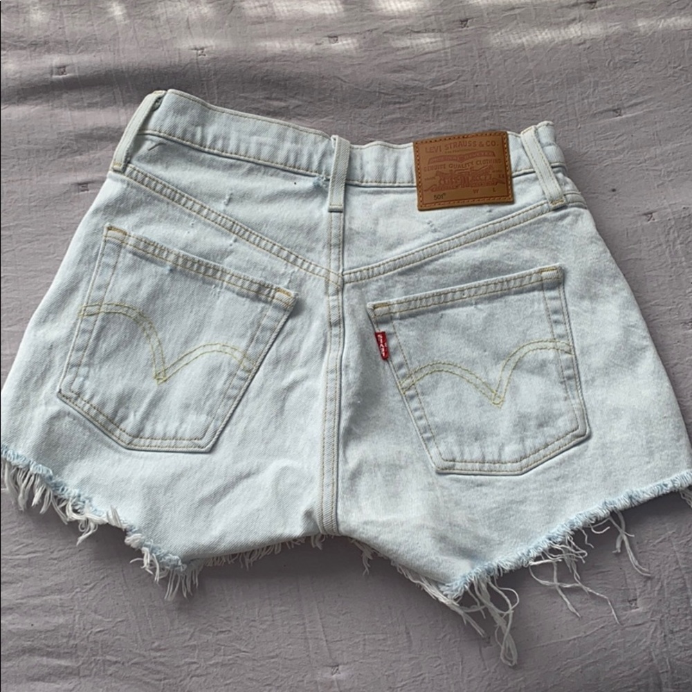 501 Levi shorts